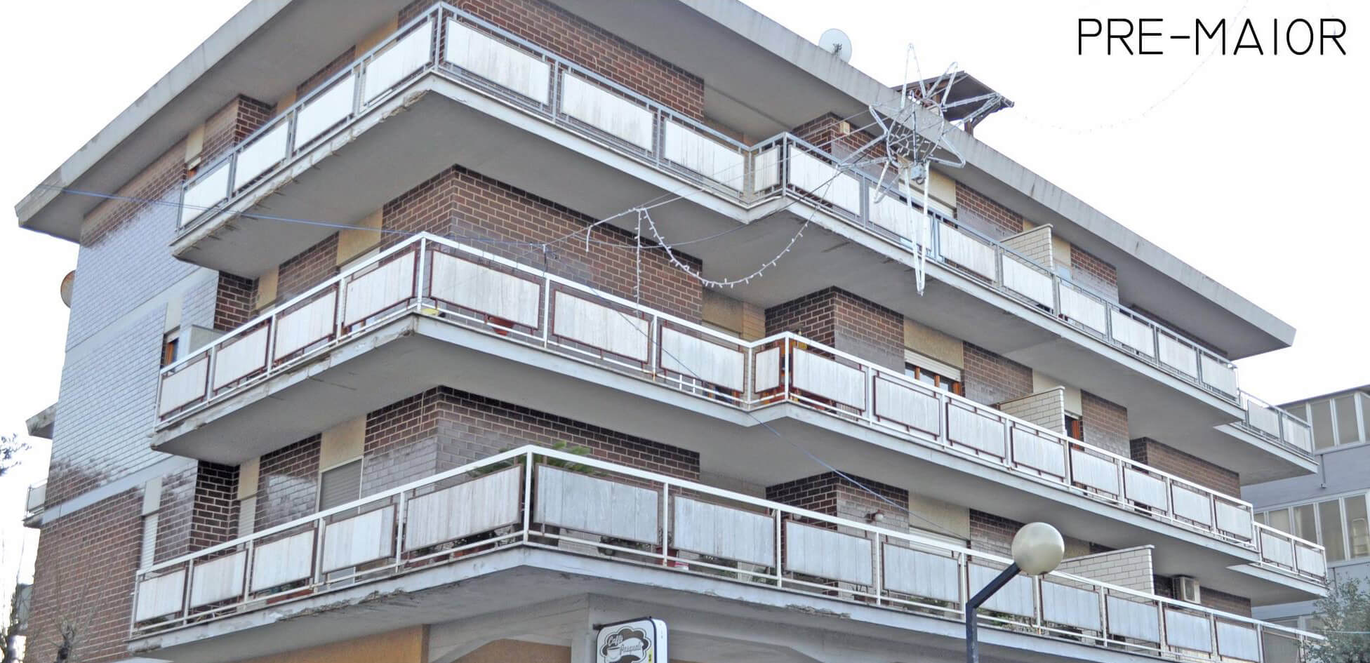 Ristrutturazione con parapetti Maior