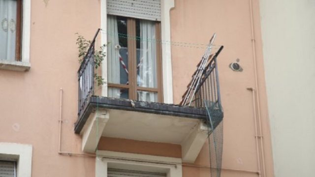 Cede parapetto - Lapedona, Fermo
